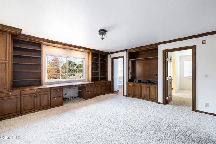 GoldenCrest25