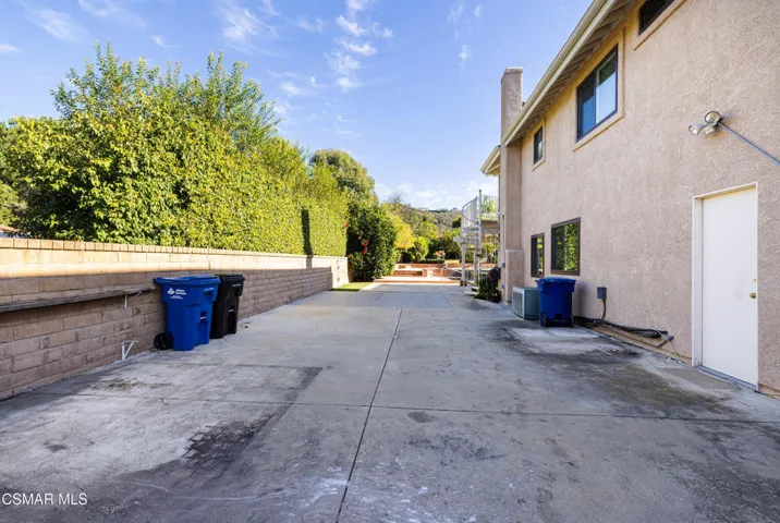 GoldenCrest49