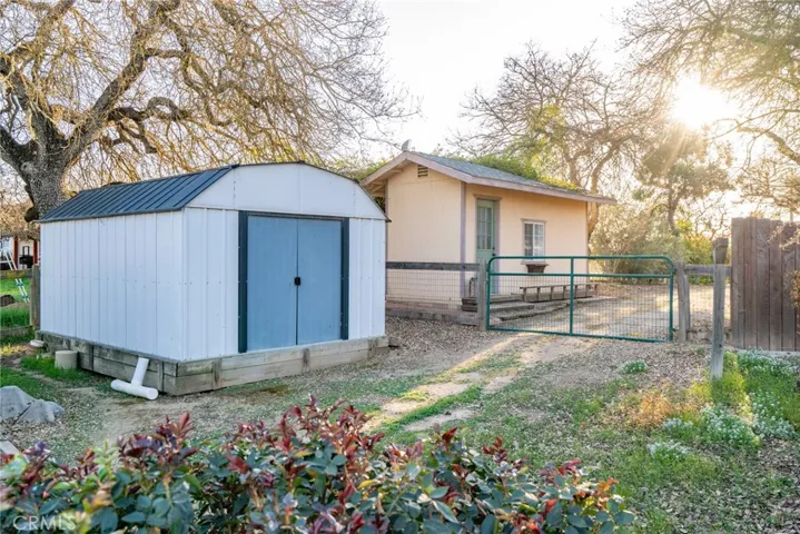 5679 Loma Verde Drive, Paso Robles, California 93446