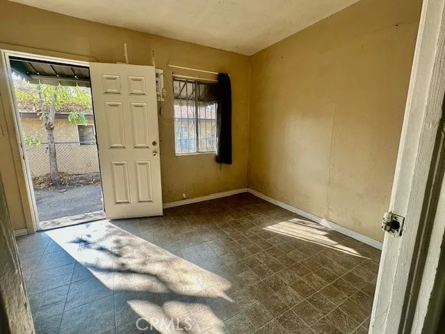 216 Harding Avenue, San Fernando, California 91340
