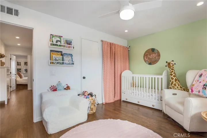 4698 Heil Avenue 23c, Huntington Beach, California 92649