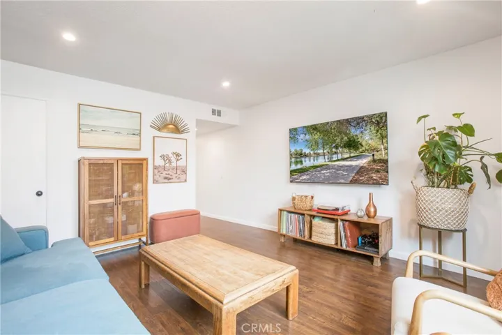 4698 Heil Avenue 23c, Huntington Beach, California 92649