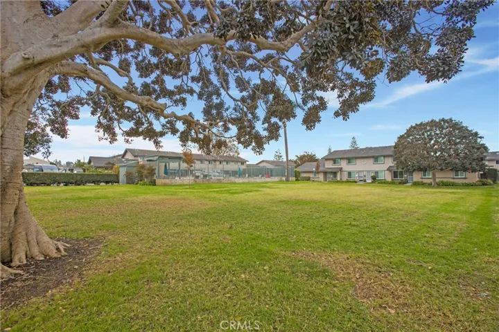 4698 Heil Avenue 23c, Huntington Beach, California 92649