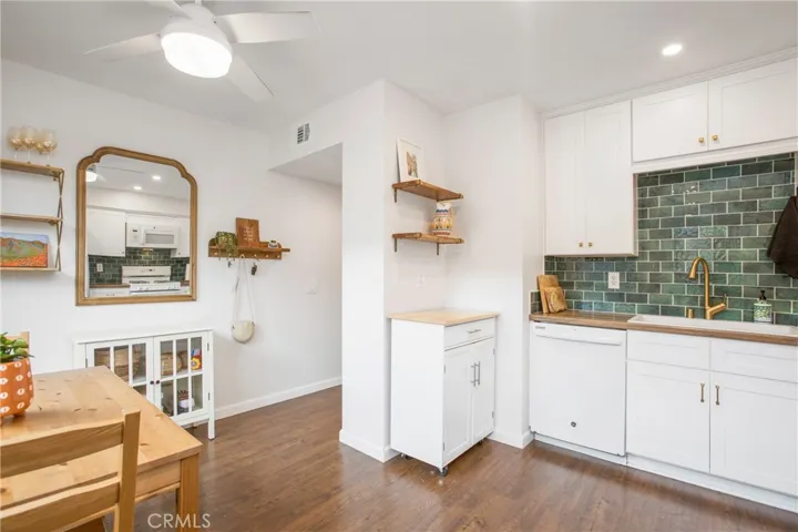 4698 Heil Avenue 23c, Huntington Beach, California 92649