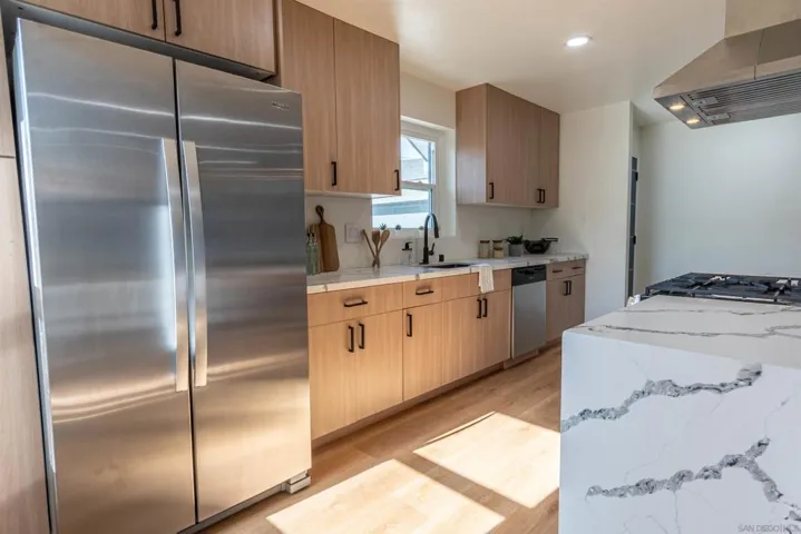 13007 Berlin St., Poway, California 92064