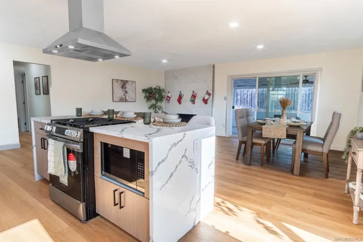 13007 Berlin St., Poway, California 92064