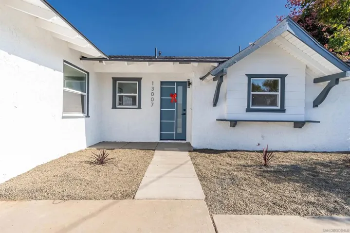 13007 Berlin St., Poway, California 92064