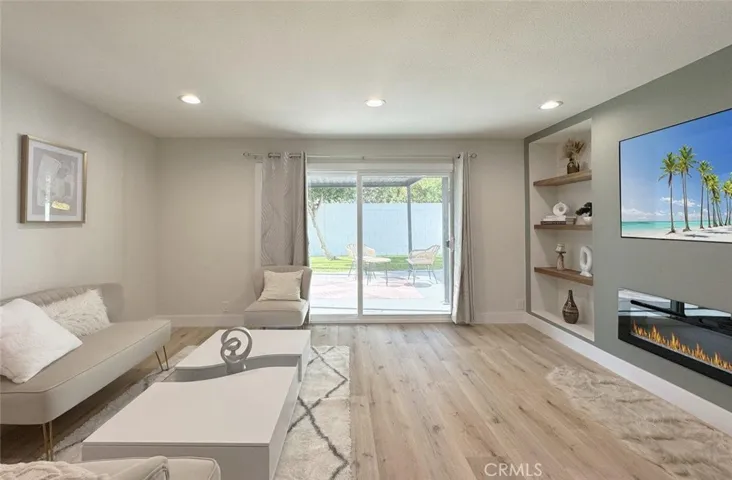 19341 Pitcairn Lane, Huntington Beach, California 92646