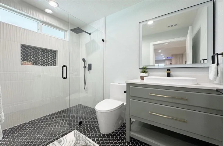 19341 Pitcairn Lane, Huntington Beach, California 92646
