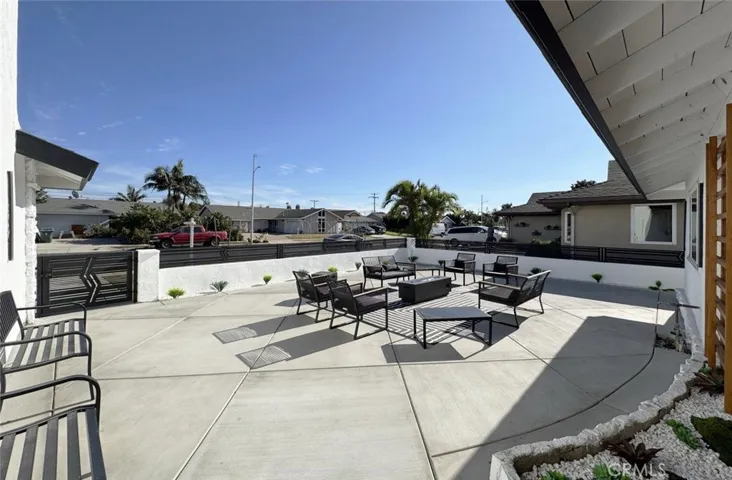 19341 Pitcairn Lane, Huntington Beach, California 92646