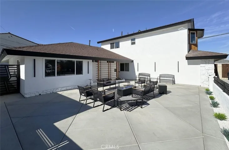 19341 Pitcairn Lane, Huntington Beach, California 92646