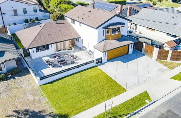 19341 Pitcairn Lane, Huntington Beach, California 92646