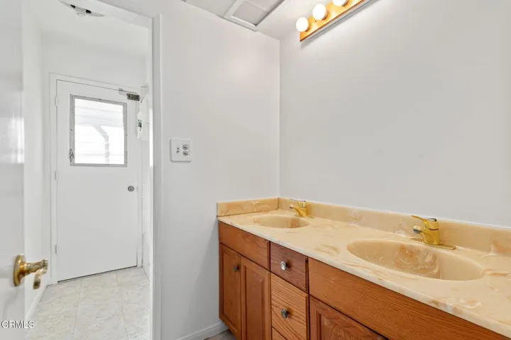 25-web-or-mls-25 - Bathroom 2