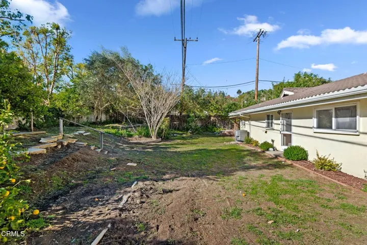 17-web-or-mls-17 - Back Yard
