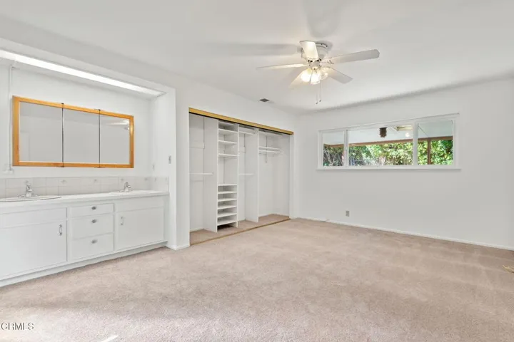 19-web-or-mls-19 - Primary Bedroom