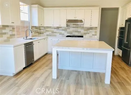 70 Quentin, Irvine, California 92620