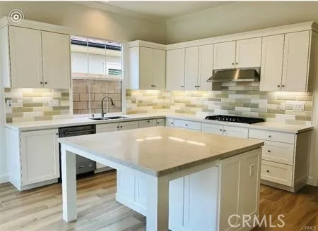 70 Quentin, Irvine, California 92620