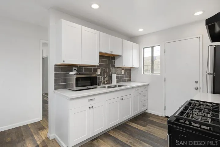 727 Toyne St, San Diego, California 92102