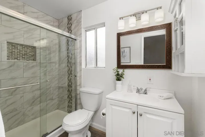 727 Toyne St, San Diego, California 92102