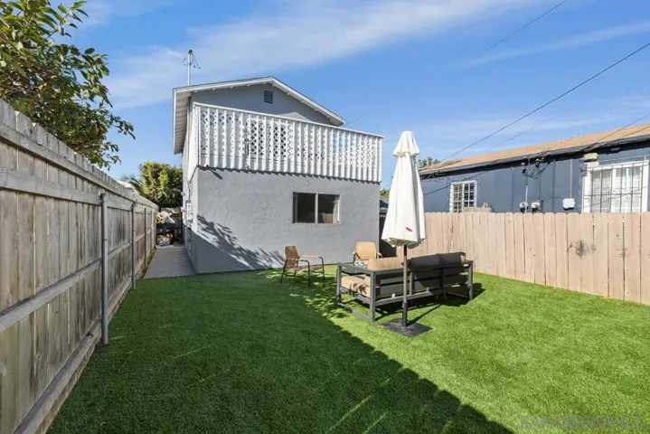 727 Toyne St, San Diego, California 92102
