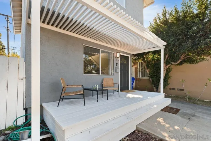 727 Toyne St, San Diego, California 92102