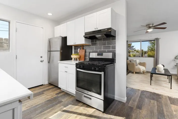 727 Toyne St, San Diego, California 92102