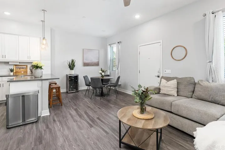 135 Avenida Chapala 104, San Marcos, California 92069
