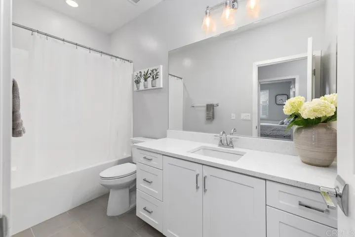 135 Avenida Chapala 104, San Marcos, California 92069