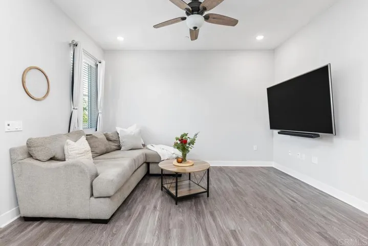 135 Avenida Chapala 104, San Marcos, California 92069