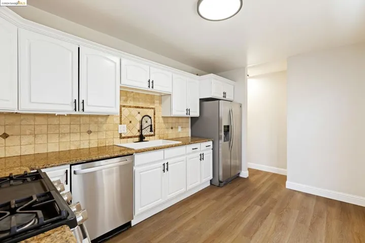 4732 Congress Ave, Oakland, California 94601