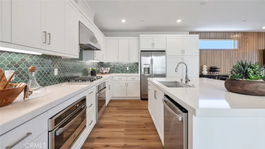 Photos shown are of model only- not actual homesite.