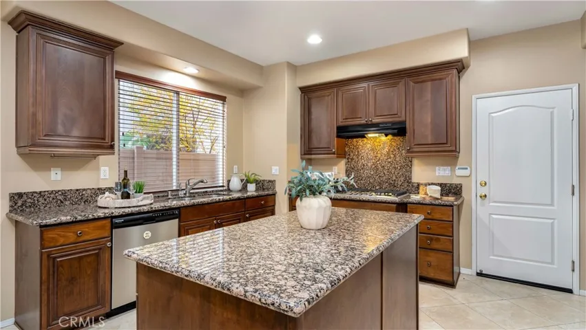 8180 E Brookdale Lane, Anaheim Hills, California 92807