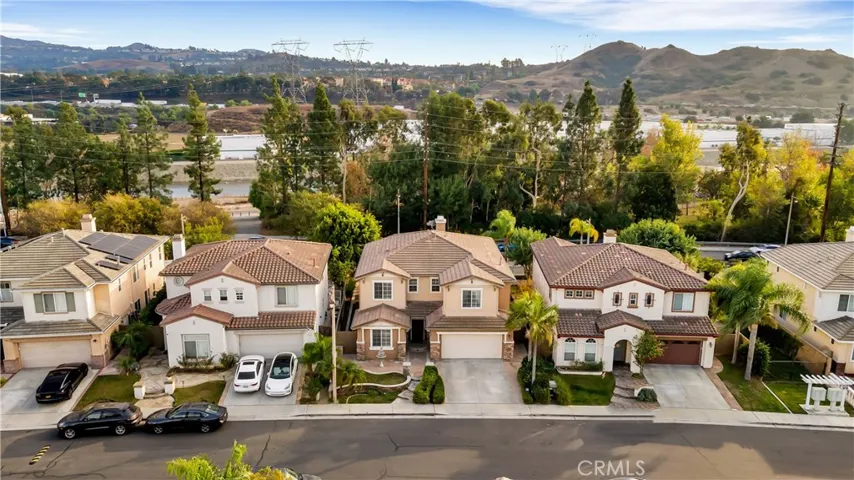 8180 E Brookdale Lane, Anaheim Hills, California 92807