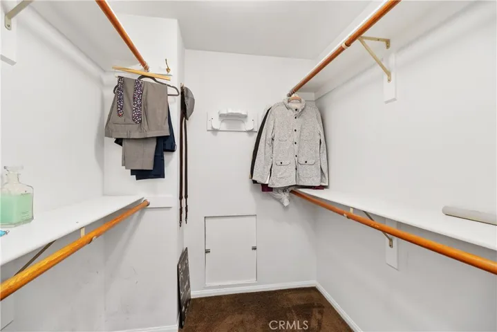 2865 Chestnut Avenue Avenue, Long Beach, California 90806