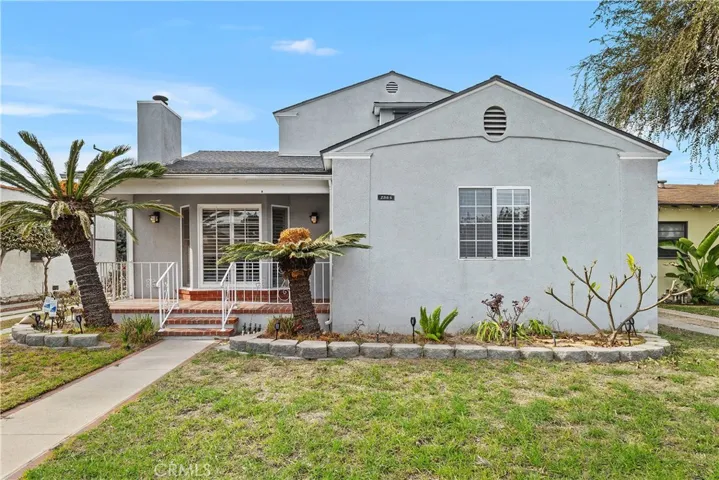 2865 Chestnut Avenue Avenue, Long Beach, California 90806