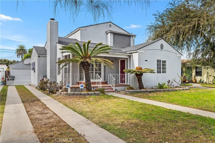 2865 Chestnut Avenue Avenue, Long Beach, California 90806