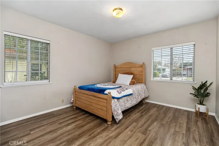 2865 Chestnut Avenue Avenue, Long Beach, California 90806