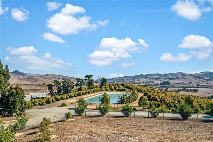 400,000 Gallon Lined Reservoir to Avocado Orchard