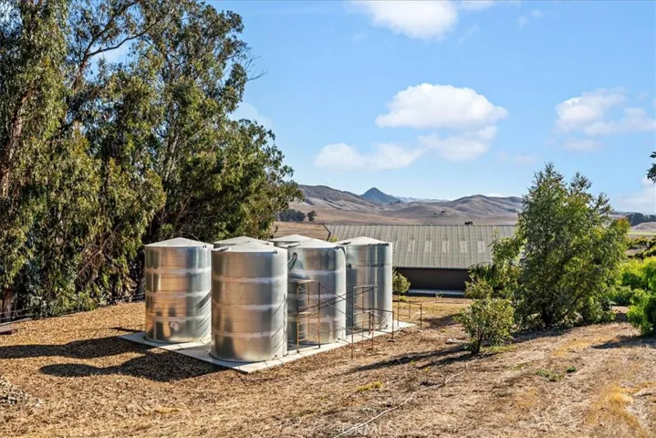 75,000 Gallon Tank Farm