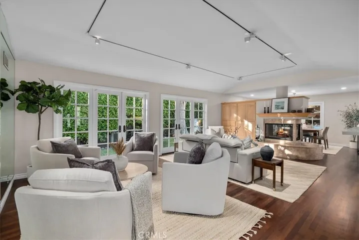 205 Via Navajo, Palos Verdes Estates, California 90274