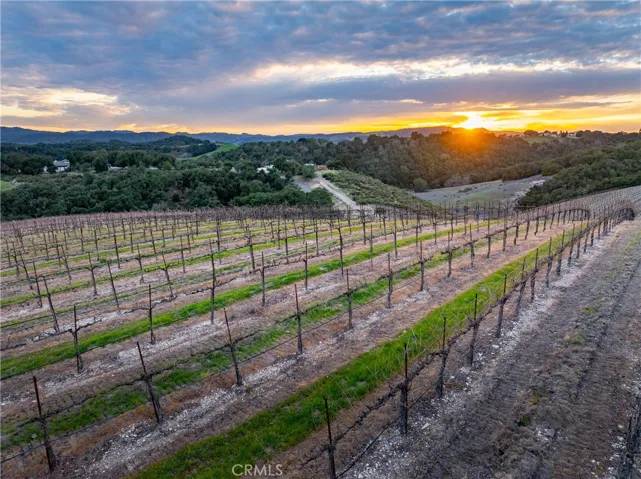 2867 Township Road, Paso Robles, California 93446