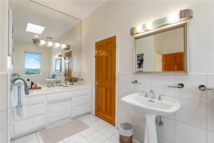 2867 Township Road, Paso Robles, California 93446