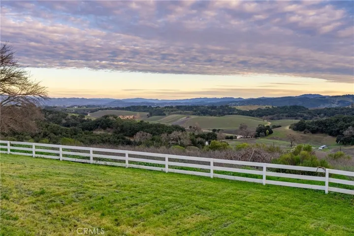 2867 Township Road, Paso Robles, California 93446