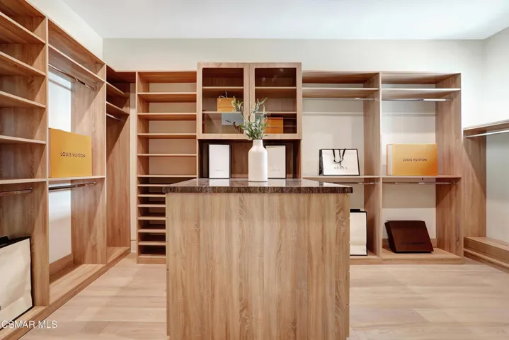 PRIMARY WALK-IN CLOSET