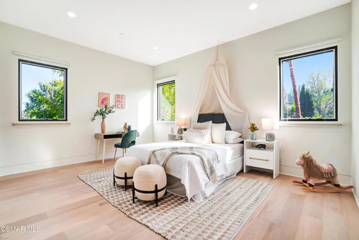 UPSTAIRS REAR BEDROOM