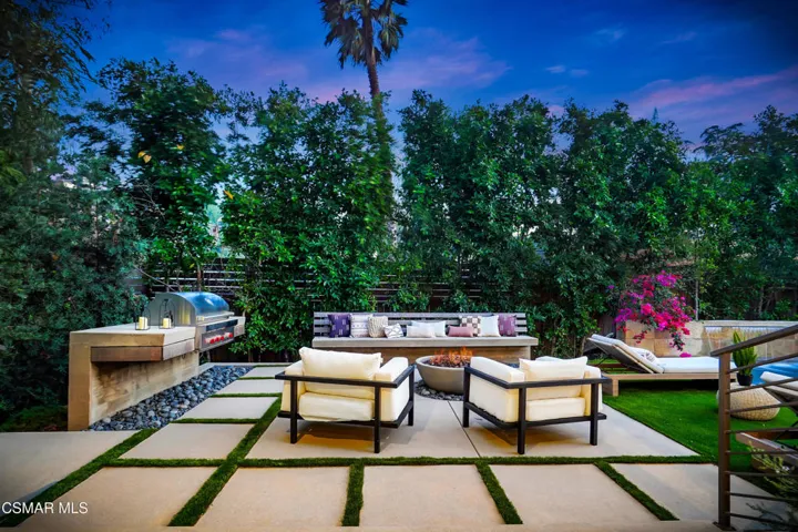 13760 Valley Vista