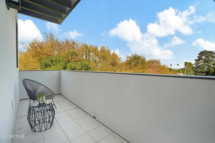 UPSTAIRS BALCONY