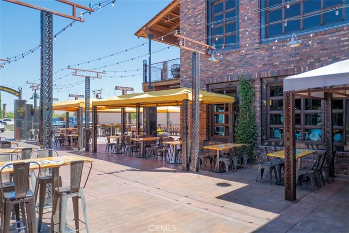 22020 Us Highway 18, Apple Valley, California 92307