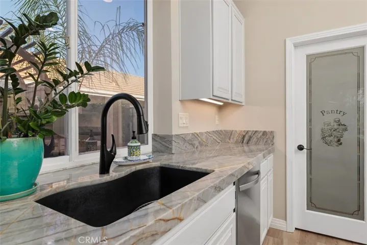 2127 Kirkcaldy Road, Fallbrook, California 92028