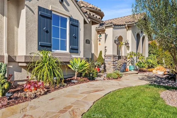 2127 Kirkcaldy Road, Fallbrook, California 92028
